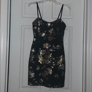 Fitted Black Floral Cocktail Dress